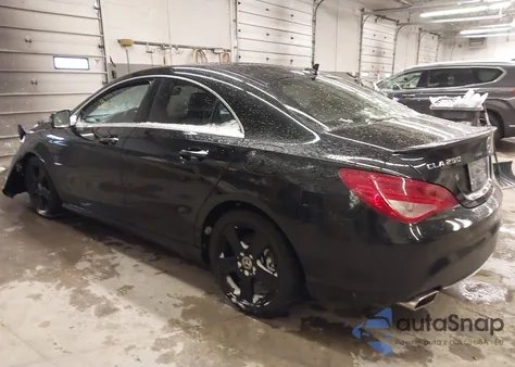 2015 Mercedes-Benz Cla 250 4Matic z USA, uszkodzony, nr VIN WDDSJ4GB9FN217438